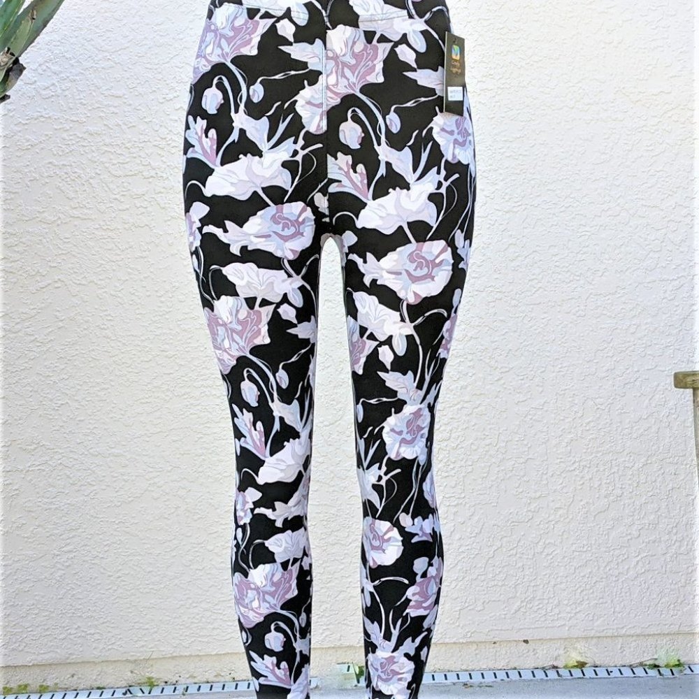 ULTRA SOFT Juniors Black & Pink Leggings (NWT)